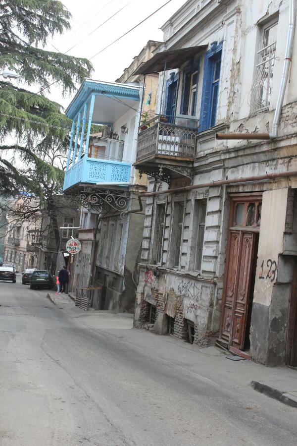 Cozy Apartment In Center Of Old Tbilisi Luaran gambar